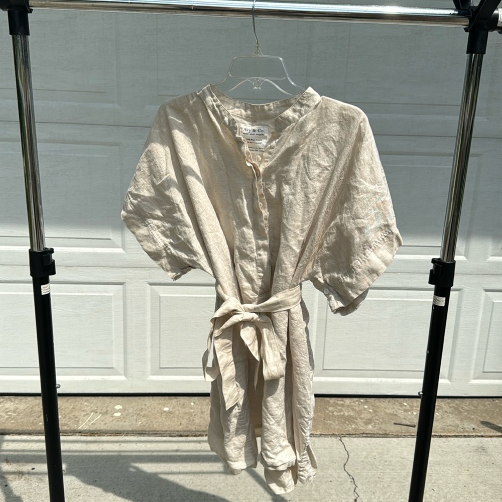 Avy & Co linen romper